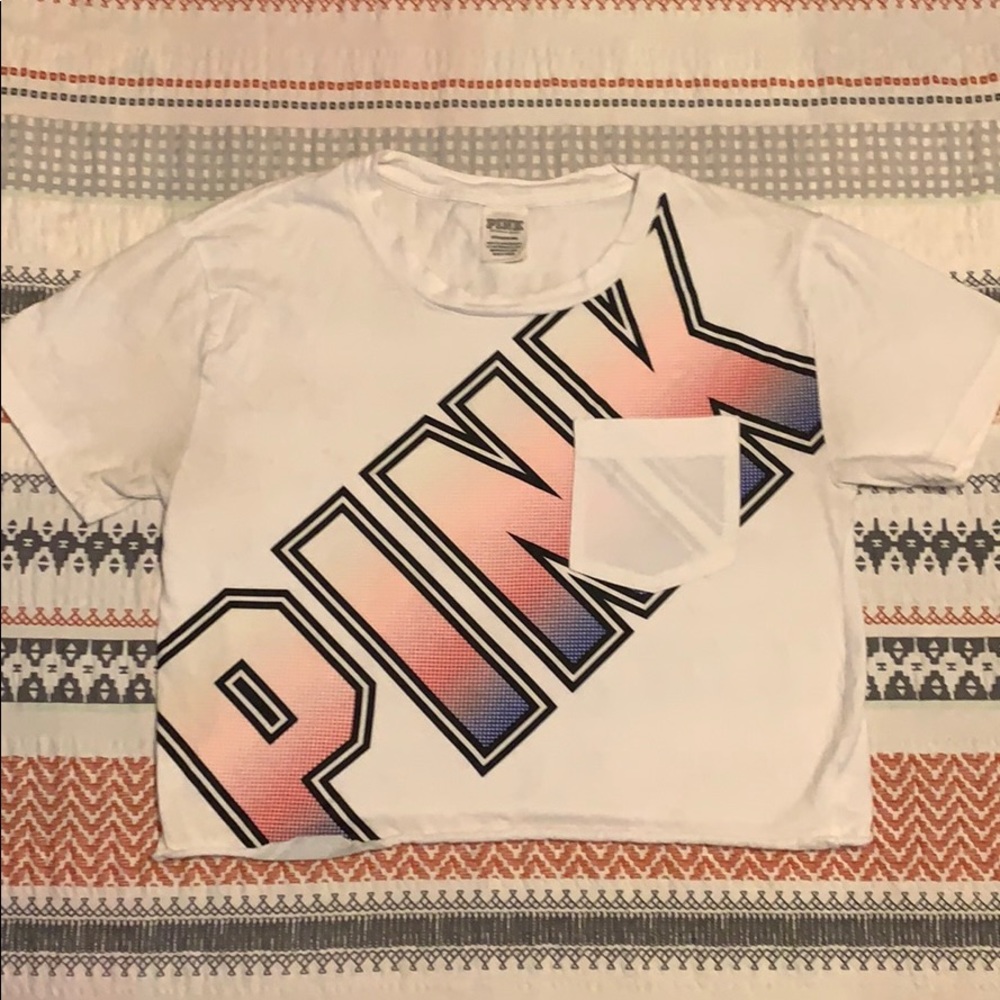 VS PINK cropped t-shirt